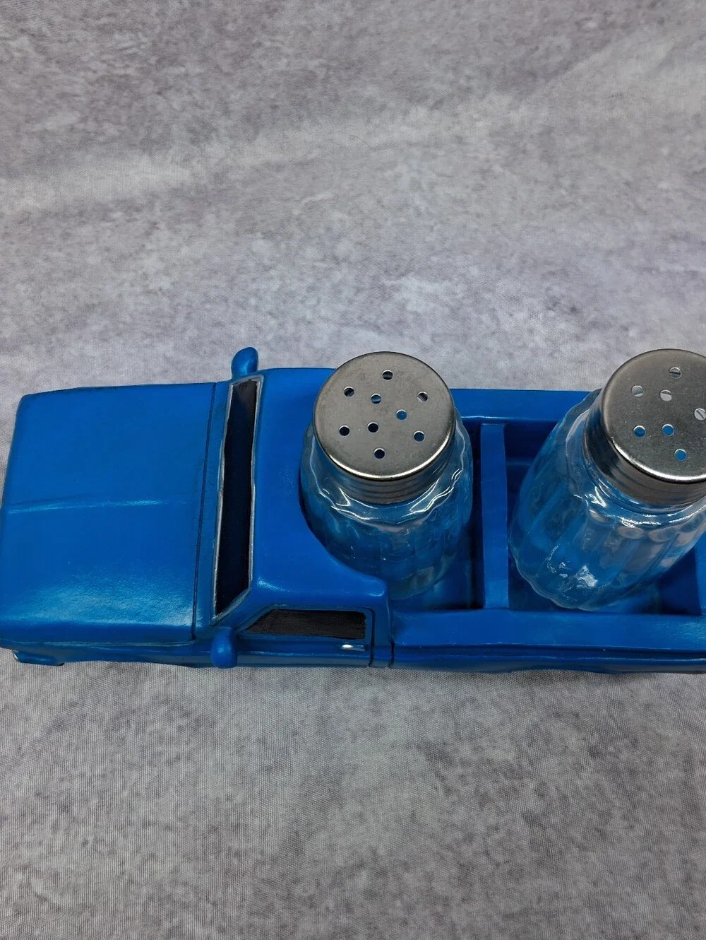 Country Rustic Vintage Blue Highboy Pickup Truck Salt And Pepper Shakers Holder